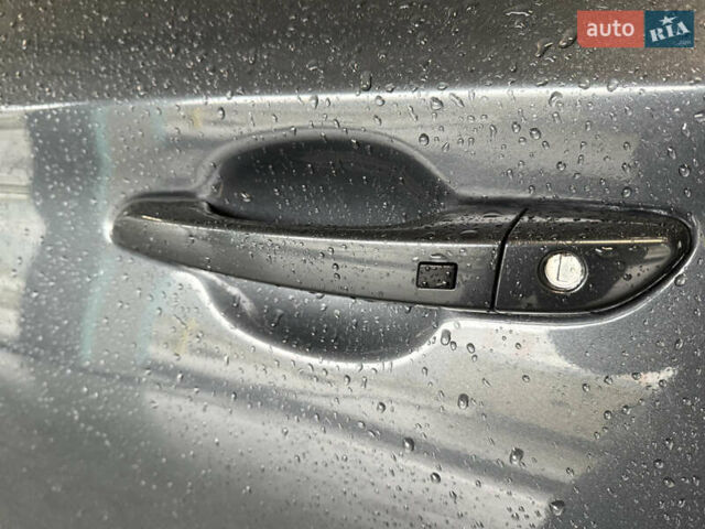 Серый Хендай Kona Electric, объемом двигателя 0 л и пробегом 120 тыс. км за 16999 $, фото 33 на Automoto.ua