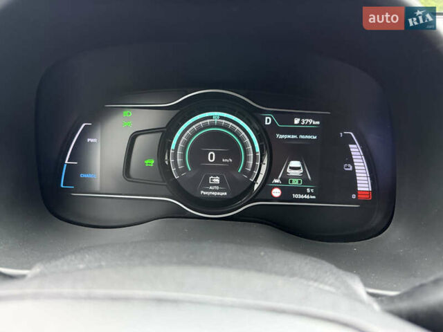 Серый Хендай Kona Electric, объемом двигателя 0 л и пробегом 103 тыс. км за 17300 $, фото 44 на Automoto.ua