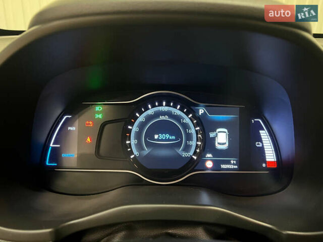 Серый Хендай Kona Electric, объемом двигателя 0 л и пробегом 102 тыс. км за 14200 $, фото 14 на Automoto.ua