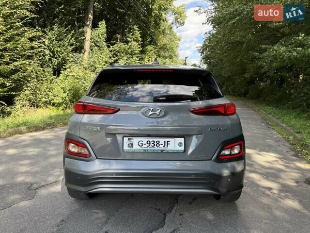 Сірий Хендай Kona Electric, об'ємом двигуна 0 л та пробігом 67 тис. км за 17300 $, фото 6 на Automoto.ua