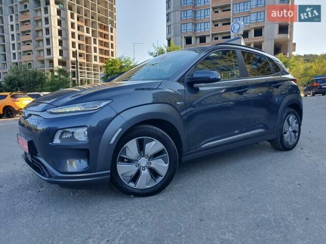 Серый Хендай Kona Electric, объемом двигателя 0 л и пробегом 135 тыс. км за 17900 $, фото 4 на Automoto.ua