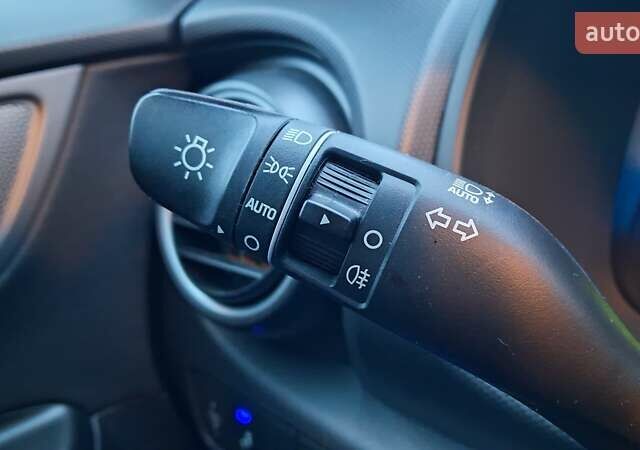 Серый Хендай Kona Electric, объемом двигателя 0 л и пробегом 180 тыс. км за 16700 $, фото 20 на Automoto.ua