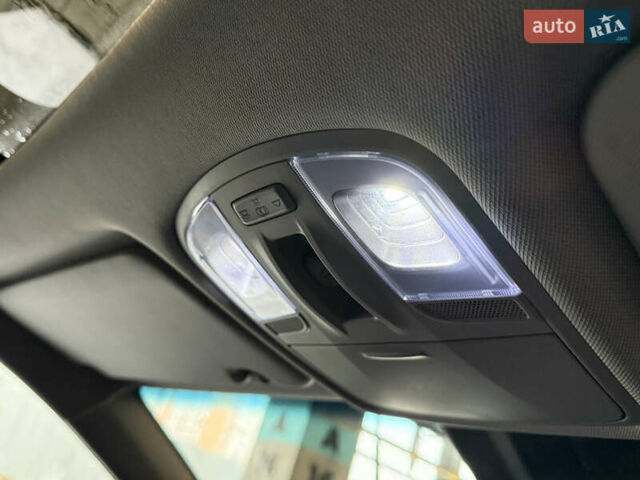 Серый Хендай Kona Electric, объемом двигателя 0 л и пробегом 120 тыс. км за 16999 $, фото 41 на Automoto.ua