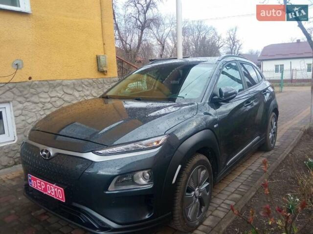 Серый Хендай Kona Electric, объемом двигателя 0 л и пробегом 150 тыс. км за 17500 $, фото 9 на Automoto.ua