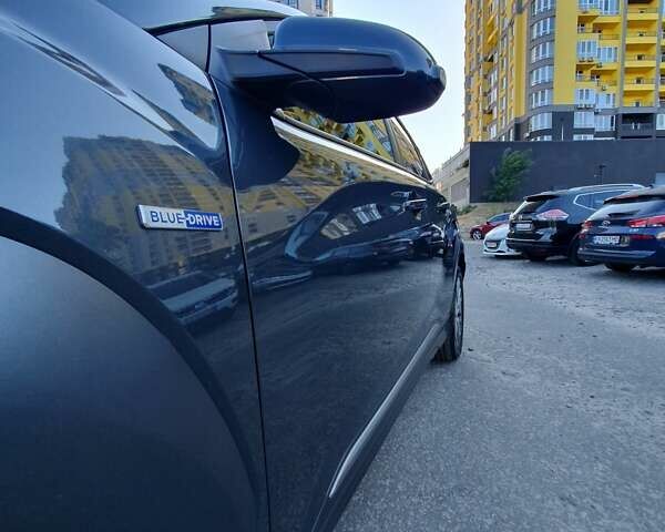 Серый Хендай Kona Electric, объемом двигателя 0 л и пробегом 135 тыс. км за 17900 $, фото 27 на Automoto.ua