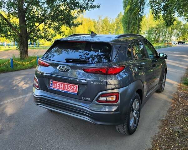 Сірий Хендай Kona Electric, об'ємом двигуна 0 л та пробігом 96 тис. км за 18700 $, фото 7 на Automoto.ua