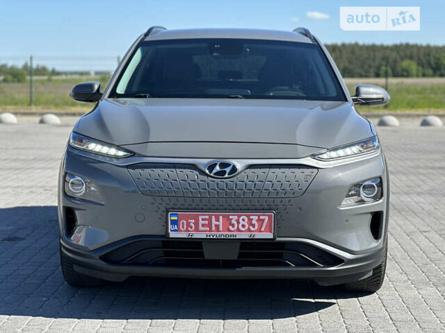 Сірий Хендай Kona Electric, об'ємом двигуна 0 л та пробігом 94 тис. км за 16999 $, фото 1 на Automoto.ua