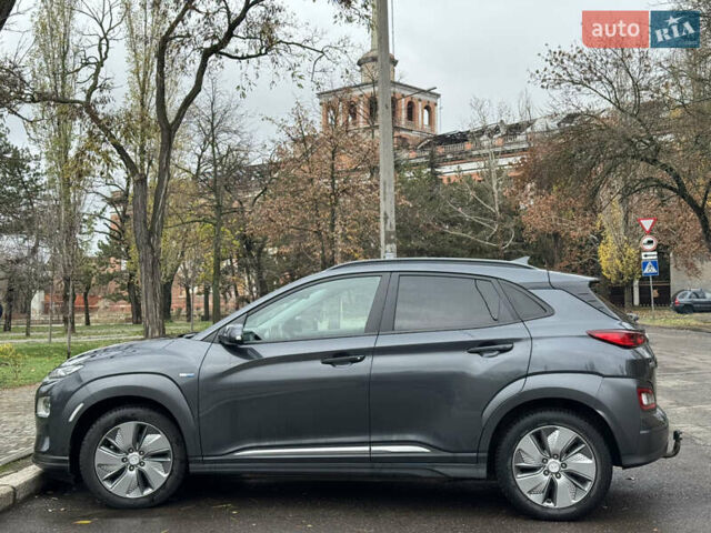 Сірий Хендай Kona Electric, об'ємом двигуна 0 л та пробігом 154 тис. км за 19500 $, фото 5 на Automoto.ua