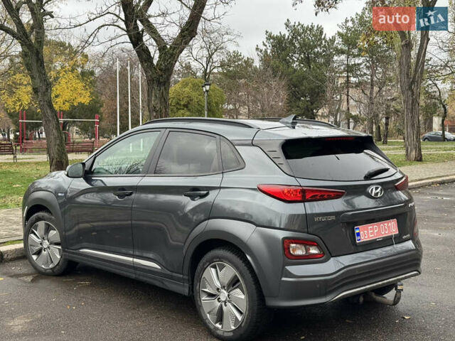 Сірий Хендай Kona Electric, об'ємом двигуна 0 л та пробігом 154 тис. км за 19500 $, фото 4 на Automoto.ua