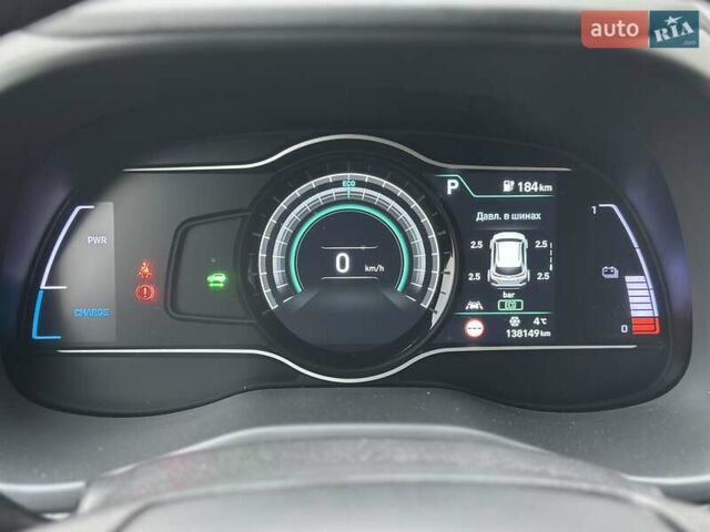 Сірий Хендай Kona Electric, об'ємом двигуна 0 л та пробігом 138 тис. км за 17800 $, фото 16 на Automoto.ua