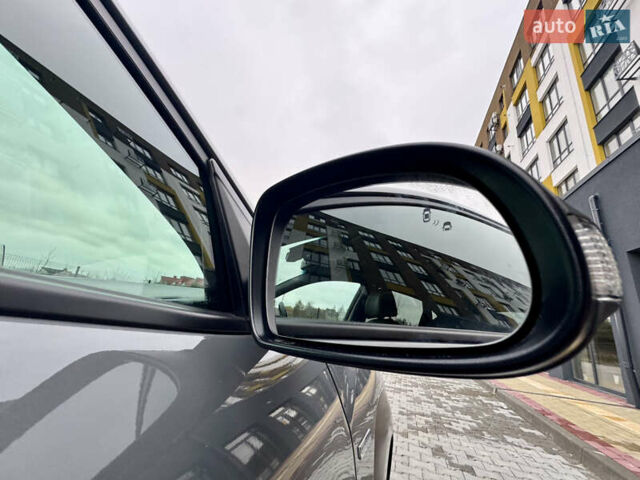 Сірий Хендай Kona Electric, об'ємом двигуна 0 л та пробігом 78 тис. км за 18900 $, фото 23 на Automoto.ua