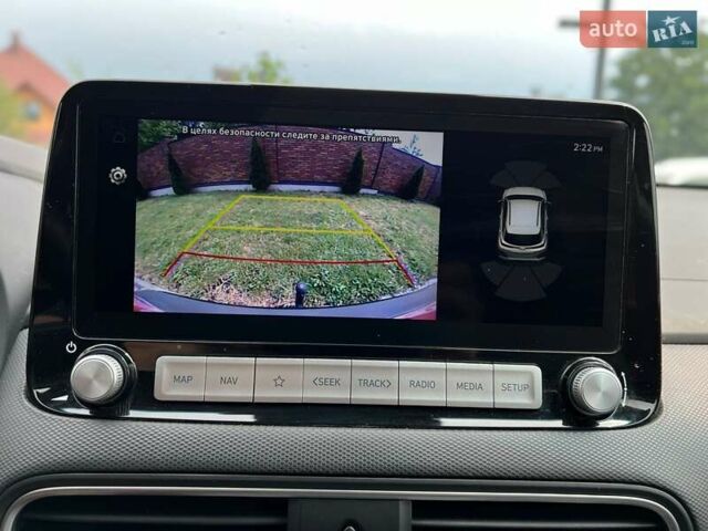 Серый Хендай Kona Electric, объемом двигателя 0 л и пробегом 117 тыс. км за 17990 $, фото 15 на Automoto.ua