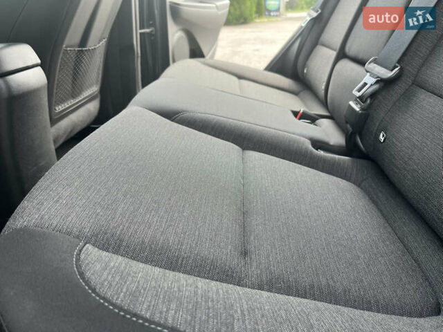 Серый Хендай Kona Electric, объемом двигателя 0 л и пробегом 49 тыс. км за 14900 $, фото 26 на Automoto.ua