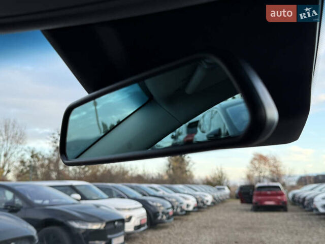 Серый Хендай Kona Electric, объемом двигателя 0 л и пробегом 36 тыс. км за 20700 $, фото 42 на Automoto.ua