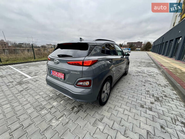Сірий Хендай Kona Electric, об'ємом двигуна 0 л та пробігом 78 тис. км за 18900 $, фото 5 на Automoto.ua