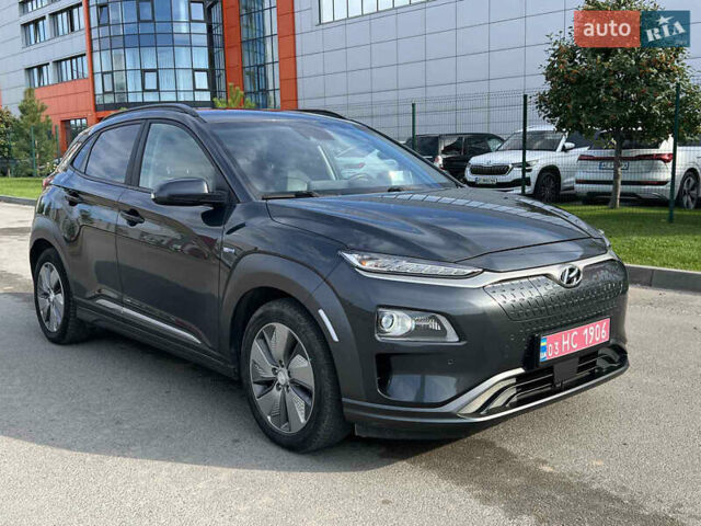Сірий Хендай Kona Electric, об'ємом двигуна 0 л та пробігом 117 тис. км за 18900 $, фото 3 на Automoto.ua