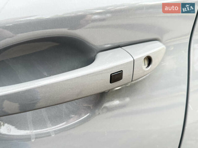 Серый Хендай Kona Electric, объемом двигателя 0 л и пробегом 135 тыс. км за 18999 $, фото 14 на Automoto.ua