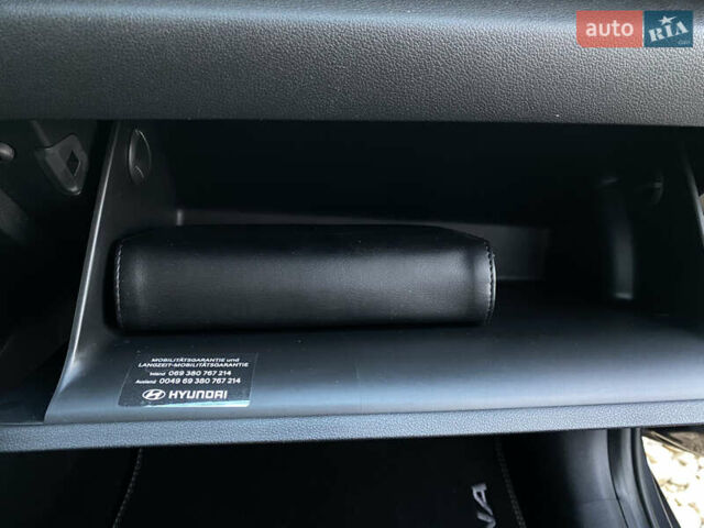 Сірий Хендай Kona Electric, об'ємом двигуна 0 л та пробігом 69 тис. км за 20900 $, фото 70 на Automoto.ua