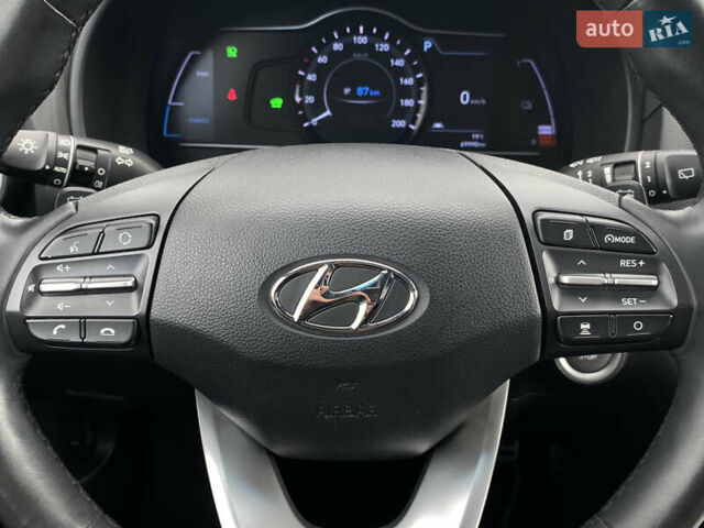 Сірий Хендай Kona Electric, об'ємом двигуна 0 л та пробігом 69 тис. км за 20900 $, фото 43 на Automoto.ua