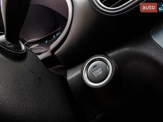 Сірий Хендай Kona Electric, об'ємом двигуна 0 л та пробігом 26 тис. км за 16300 $, фото 60 на Automoto.ua