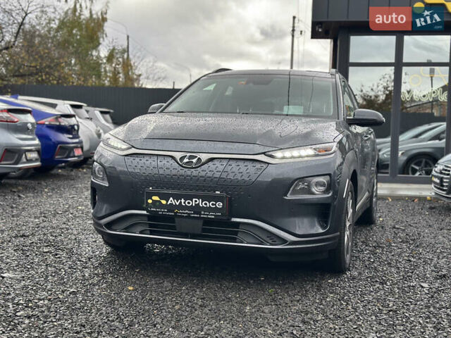 Серый Хендай Kona Electric, объемом двигателя 0 л и пробегом 167 тыс. км за 17700 $, фото 10 на Automoto.ua