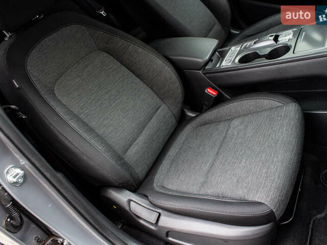 Сірий Хендай Kona Electric, об'ємом двигуна 0 л та пробігом 26 тис. км за 16300 $, фото 81 на Automoto.ua