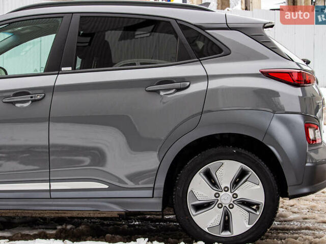 Сірий Хендай Kona Electric, об'ємом двигуна 0 л та пробігом 26 тис. км за 16300 $, фото 22 на Automoto.ua