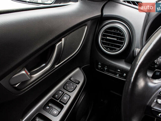 Сірий Хендай Kona Electric, об'ємом двигуна 0 л та пробігом 26 тис. км за 16300 $, фото 57 на Automoto.ua