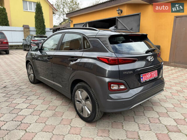 Серый Хендай Kona Electric, объемом двигателя 0 л и пробегом 106 тыс. км за 15999 $, фото 7 на Automoto.ua