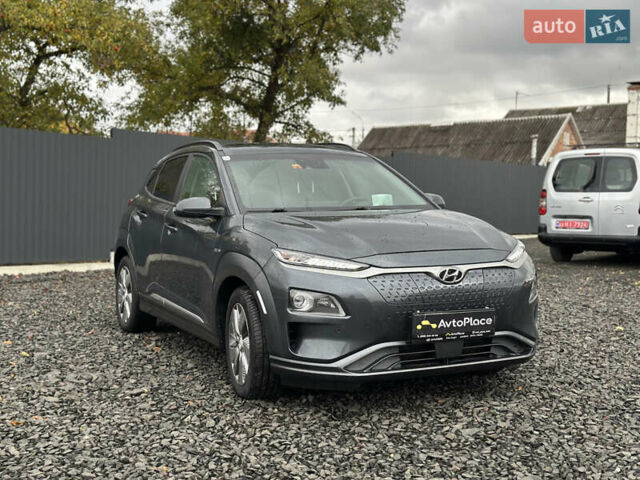 Серый Хендай Kona Electric, объемом двигателя 0 л и пробегом 167 тыс. км за 17700 $, фото 87 на Automoto.ua