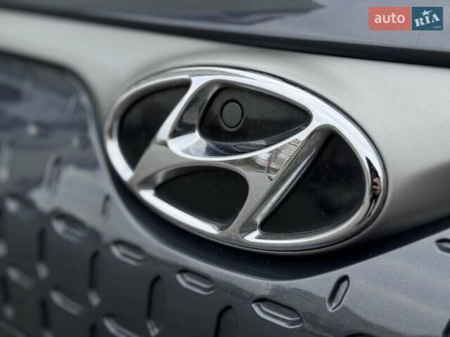 Сірий Хендай Kona Electric, об'ємом двигуна 0 л та пробігом 88 тис. км за 18700 $, фото 9 на Automoto.ua