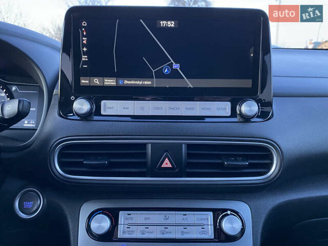 Серый Хендай Kona Electric, объемом двигателя 0 л и пробегом 104 тыс. км за 17200 $, фото 81 на Automoto.ua