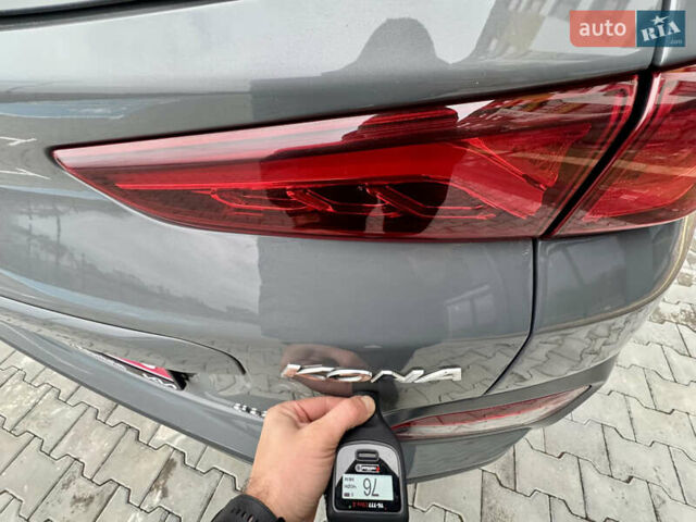Сірий Хендай Kona Electric, об'ємом двигуна 0 л та пробігом 78 тис. км за 18900 $, фото 75 на Automoto.ua