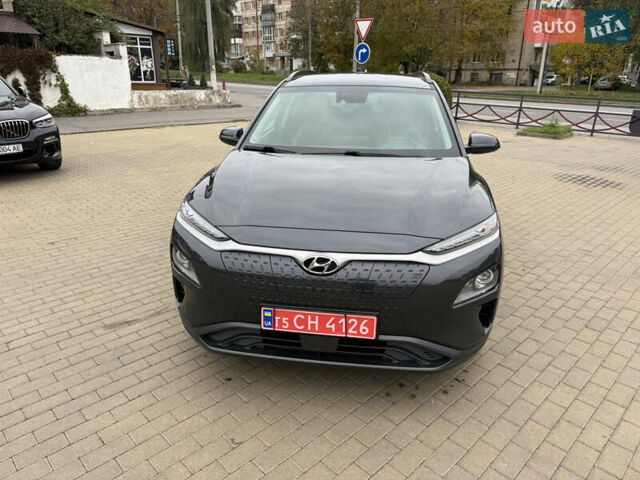Серый Хендай Kona Electric, объемом двигателя 0 л и пробегом 52 тыс. км за 19000 $, фото 14 на Automoto.ua