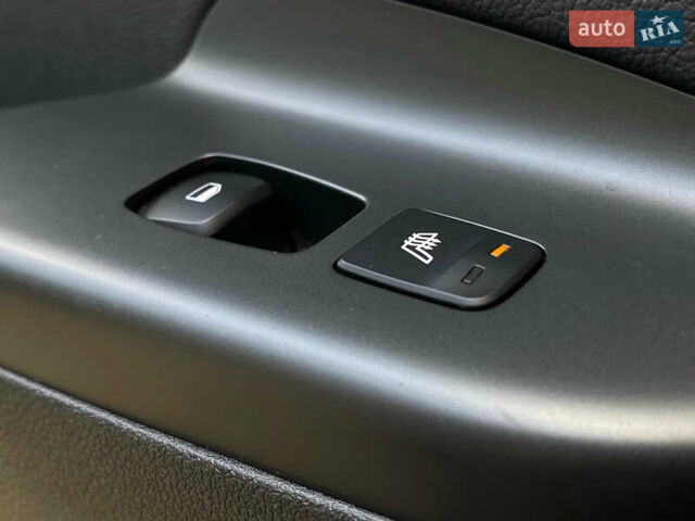 Сірий Хендай Kona Electric, об'ємом двигуна 0 л та пробігом 69 тис. км за 20900 $, фото 84 на Automoto.ua