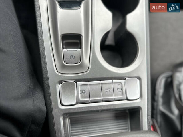 Серый Хендай Kona Electric, объемом двигателя 0 л и пробегом 158 тыс. км за 16300 $, фото 46 на Automoto.ua