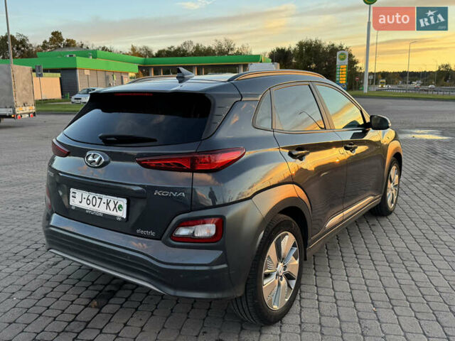 Сірий Хендай Kona Electric, об'ємом двигуна 0 л та пробігом 114 тис. км за 17999 $, фото 11 на Automoto.ua