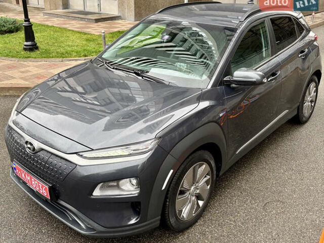Серый Хендай Kona Electric, объемом двигателя 0 л и пробегом 130 тыс. км за 18500 $, фото 15 на Automoto.ua