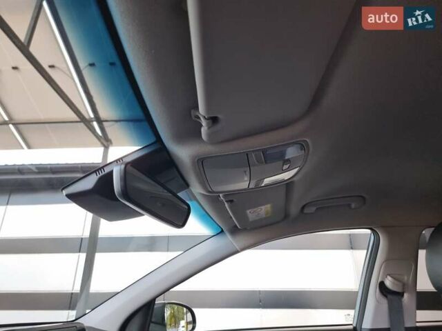 Серый Хендай Kona Electric, объемом двигателя 0 л и пробегом 42 тыс. км за 16200 $, фото 31 на Automoto.ua