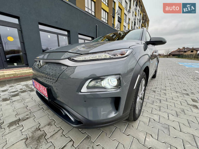 Сірий Хендай Kona Electric, об'ємом двигуна 0 л та пробігом 78 тис. км за 18900 $, фото 11 на Automoto.ua