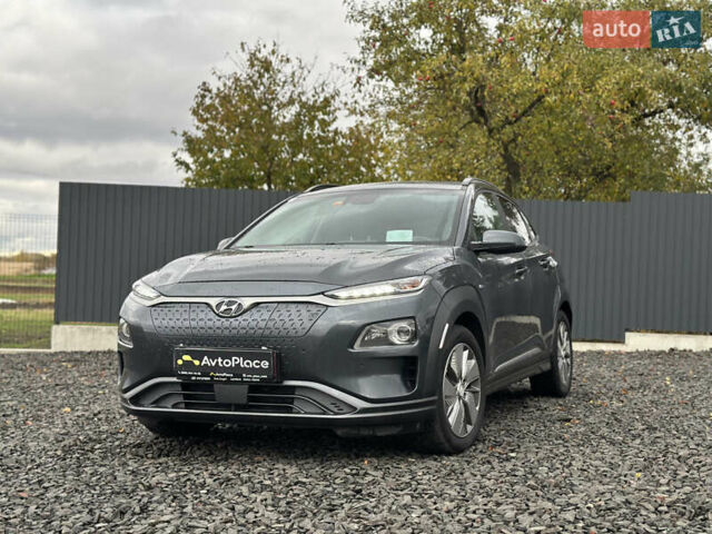 Серый Хендай Kona Electric, объемом двигателя 0 л и пробегом 167 тыс. км за 17700 $, фото 84 на Automoto.ua