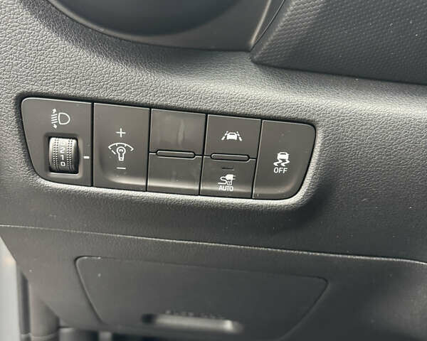 Сірий Хендай Kona Electric, об'ємом двигуна 0 л та пробігом 56 тис. км за 15400 $, фото 20 на Automoto.ua