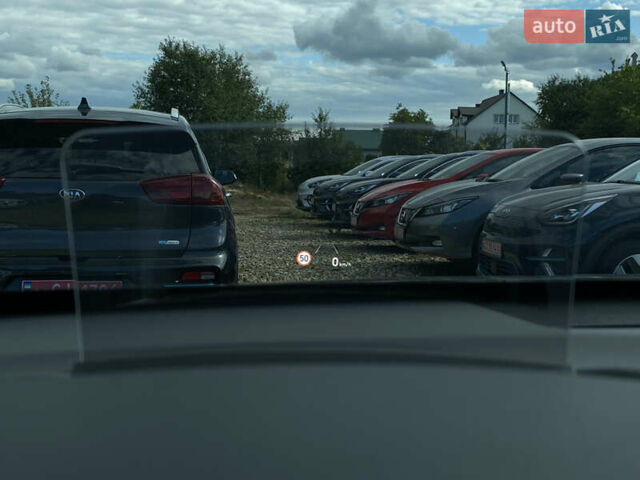 Серый Хендай Kona Electric, объемом двигателя 0 л и пробегом 69 тыс. км за 20400 $, фото 40 на Automoto.ua