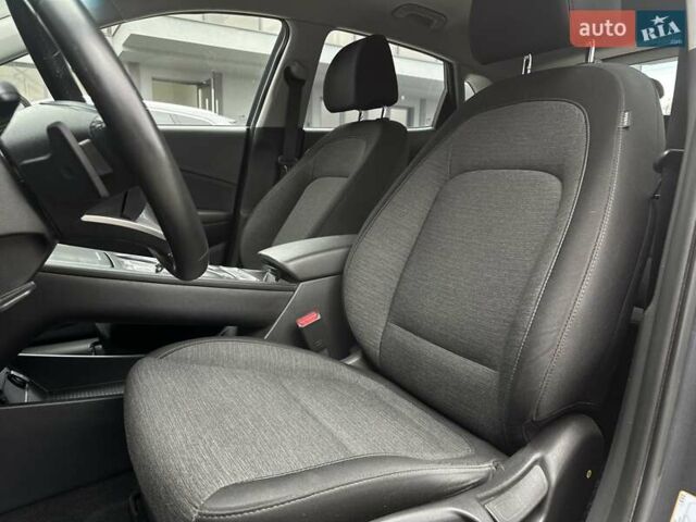 Сірий Хендай Kona Electric, об'ємом двигуна 0 л та пробігом 63 тис. км за 18500 $, фото 29 на Automoto.ua