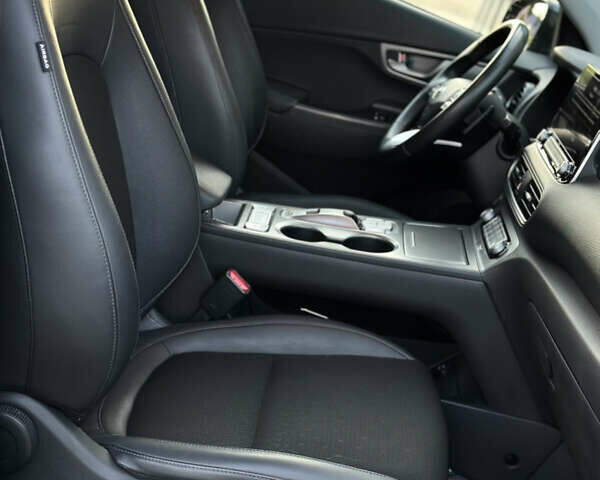 Серый Хендай Kona Electric, объемом двигателя 0 л и пробегом 159 тыс. км за 16900 $, фото 49 на Automoto.ua