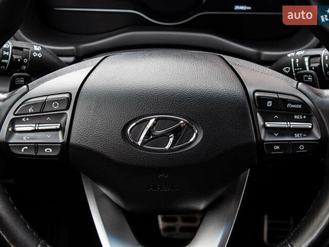 Сірий Хендай Kona Electric, об'ємом двигуна 0 л та пробігом 26 тис. км за 16300 $, фото 42 на Automoto.ua