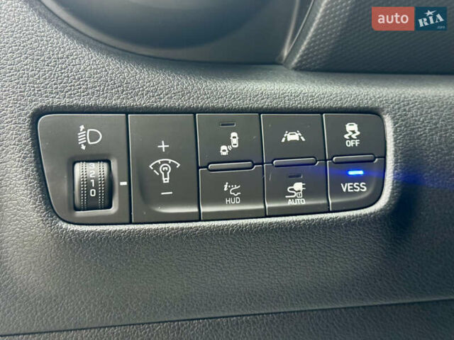 Сірий Хендай Kona Electric, об'ємом двигуна 0 л та пробігом 78 тис. км за 18900 $, фото 45 на Automoto.ua