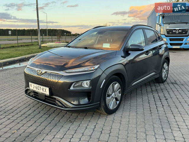 Сірий Хендай Kona Electric, об'ємом двигуна 0 л та пробігом 114 тис. км за 17999 $, фото 1 на Automoto.ua