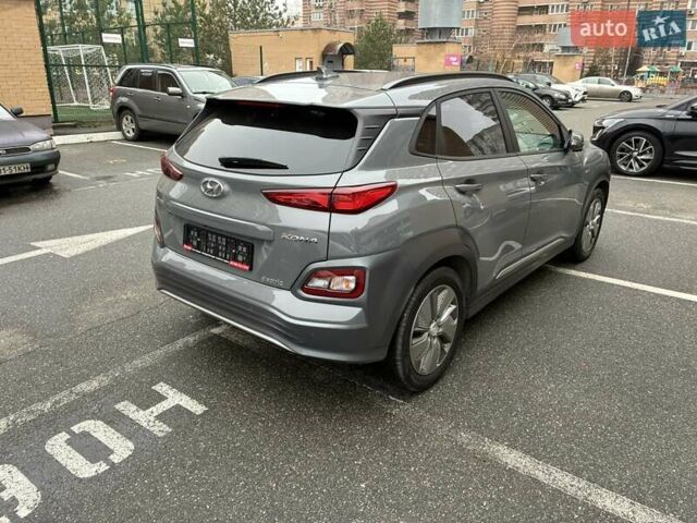 Серый Хендай Kona Electric, объемом двигателя 0 л и пробегом 78 тыс. км за 19500 $, фото 9 на Automoto.ua