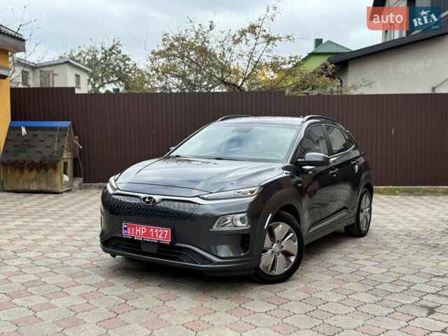 Серый Хендай Kona Electric, объемом двигателя 0 л и пробегом 106 тыс. км за 15999 $, фото 50 на Automoto.ua